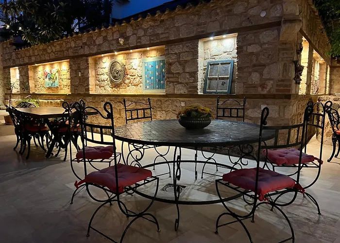 White Garden Hotel-Adult Only