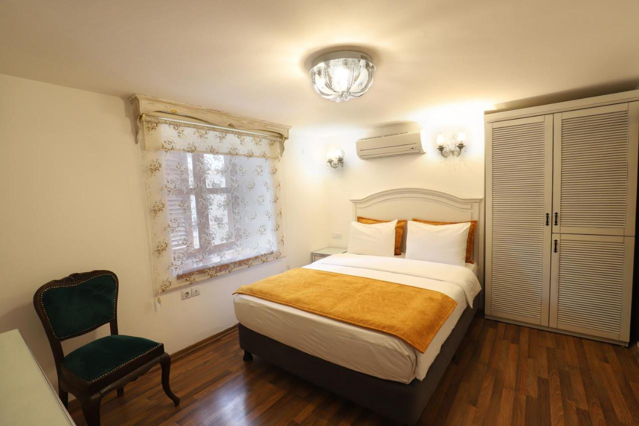 Отель White Garden Hotel-adult Only 3*