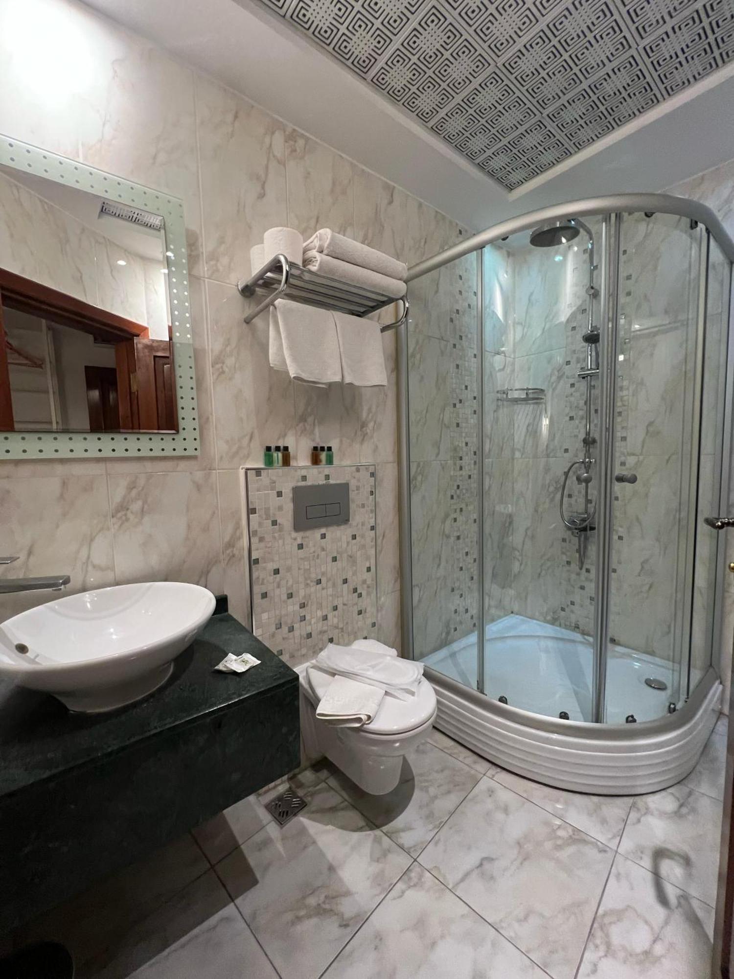 Готель White Garden Hotel-adult Only 3*