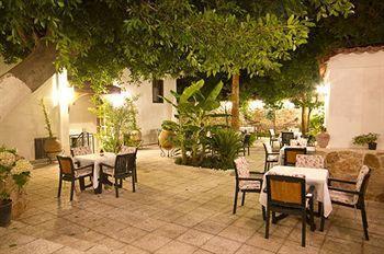 Готель White Garden Hotel-adult Only 3*